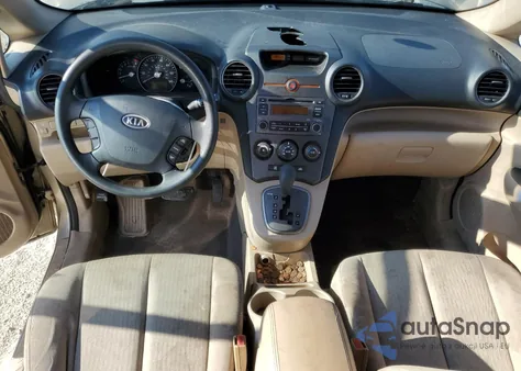 2008 Kia Rondo Base z USA, uszkodzony, nr VIN KNAFG525187145818